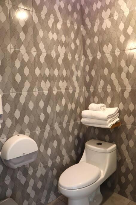 Estudio #5 Casa Fatima, 8 Min Del Centro 1 Persona กัวดาลาฮารา ภายนอก รูปภาพ